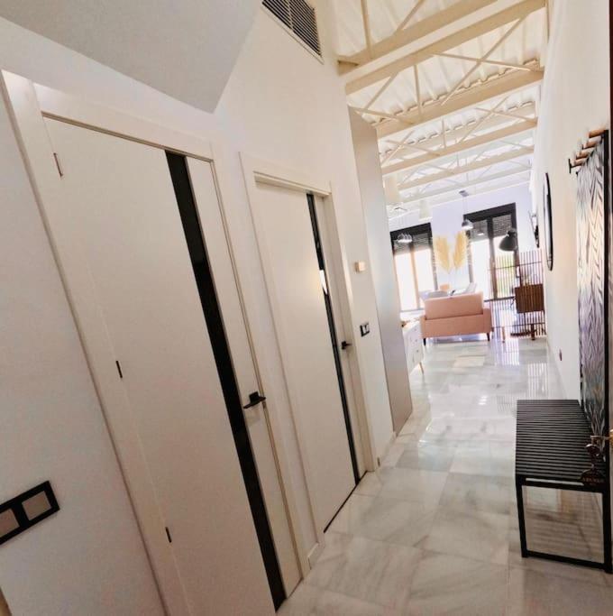 Loft Puerta De Capitulares Apartment กอร์โดบา ภายนอก รูปภาพ