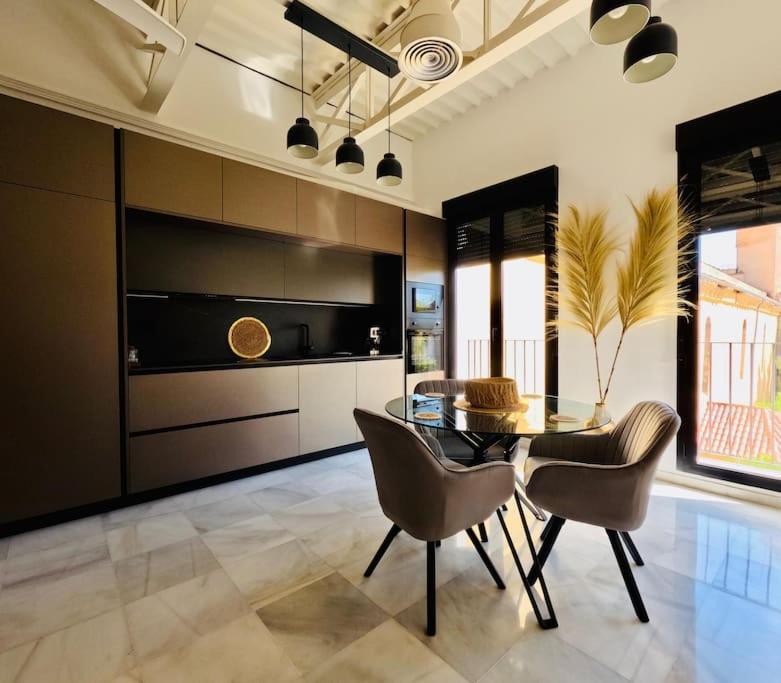 Loft Puerta De Capitulares Apartment กอร์โดบา ภายนอก รูปภาพ