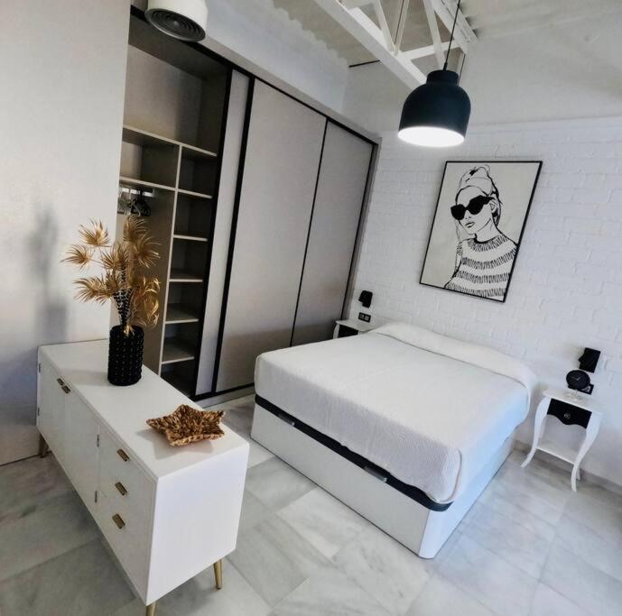 Loft Puerta De Capitulares Apartment กอร์โดบา ภายนอก รูปภาพ